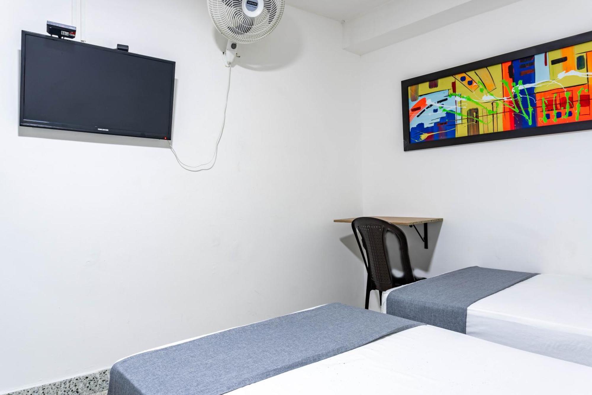 Hotel Jc 43 메딜린 외부 사진