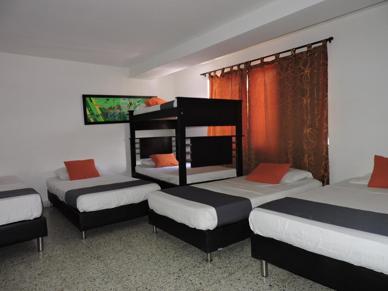 Hotel Jc 43 메딜린 외부 사진