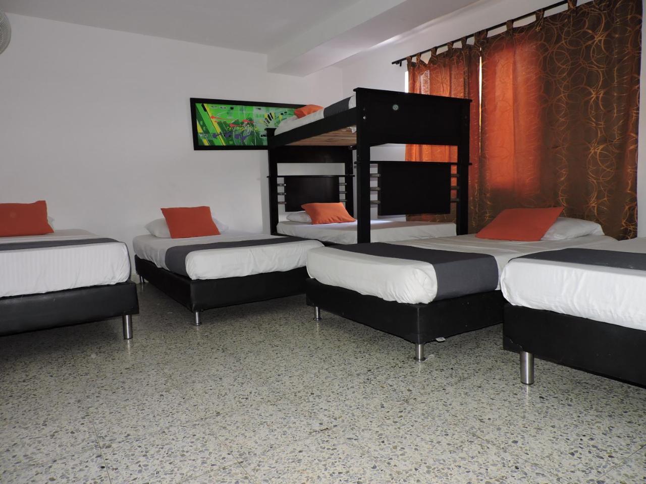 Hotel Jc 43 메딜린 외부 사진