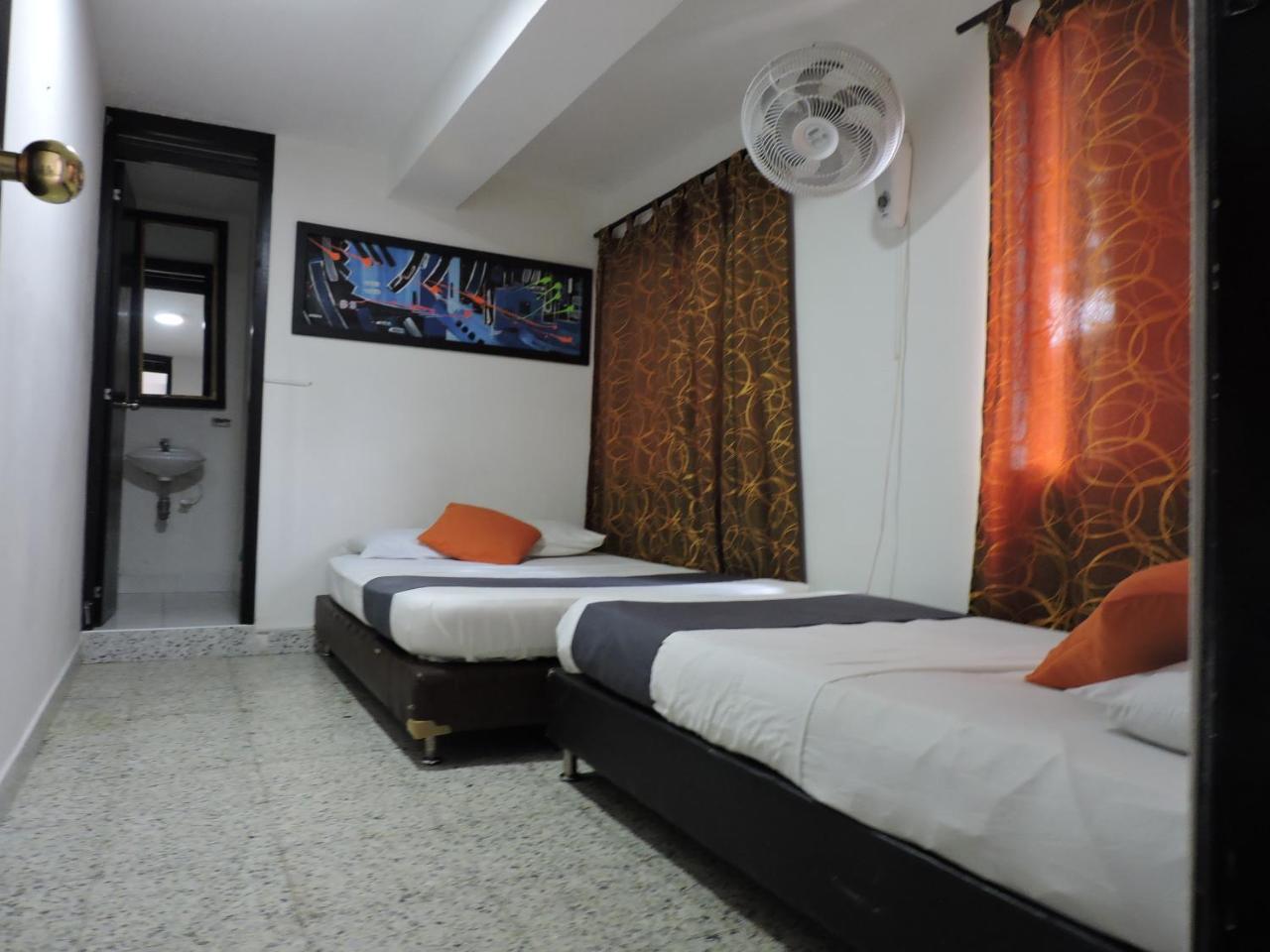 Hotel Jc 43 메딜린 외부 사진