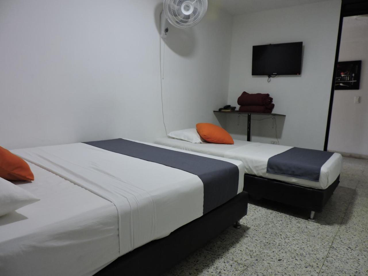 Hotel Jc 43 메딜린 외부 사진