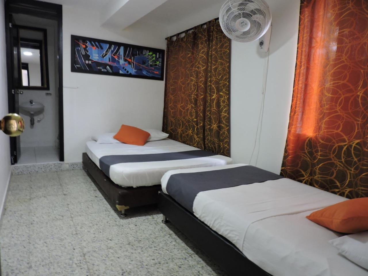 Hotel Jc 43 메딜린 외부 사진