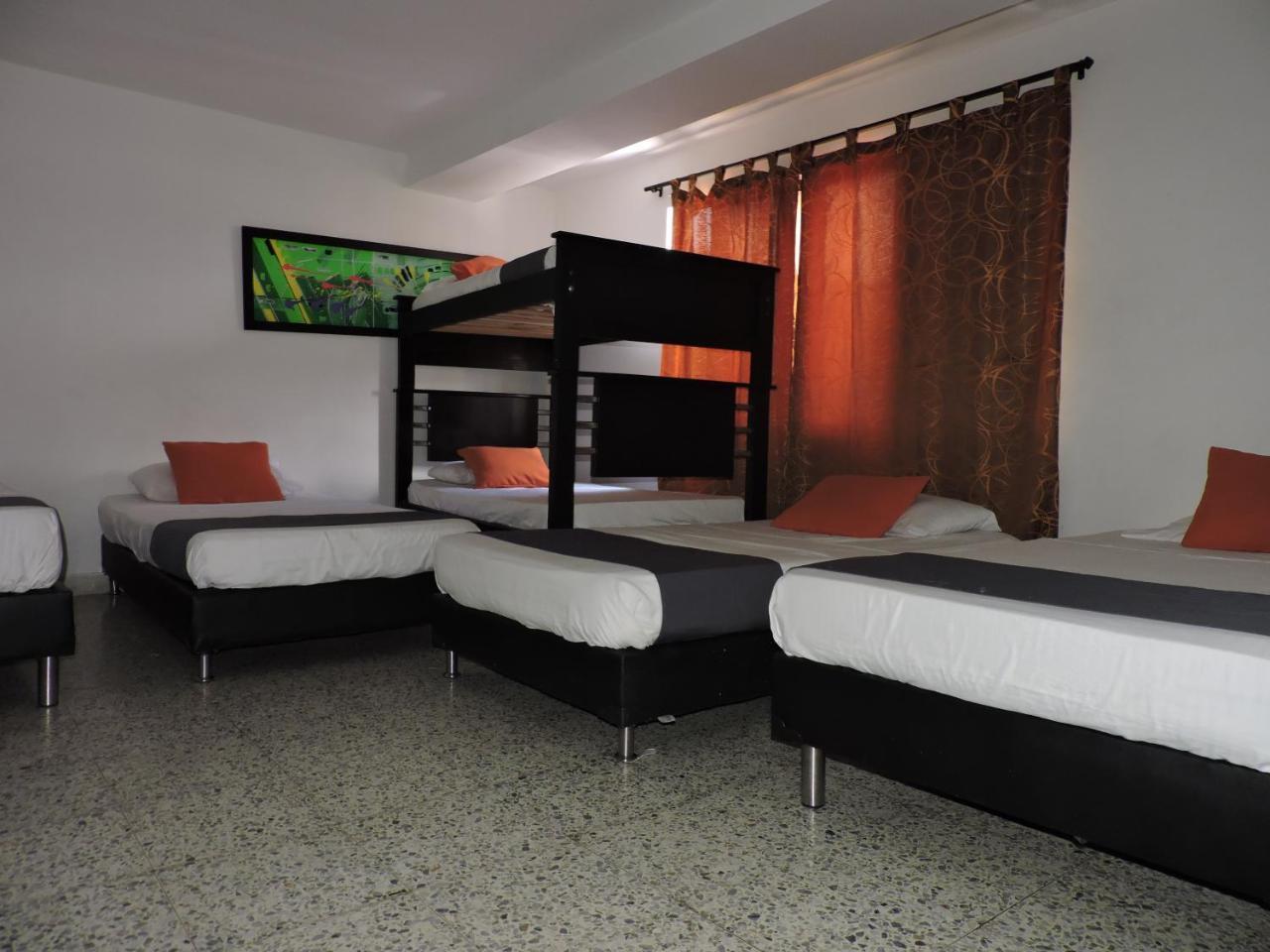Hotel Jc 43 메딜린 외부 사진