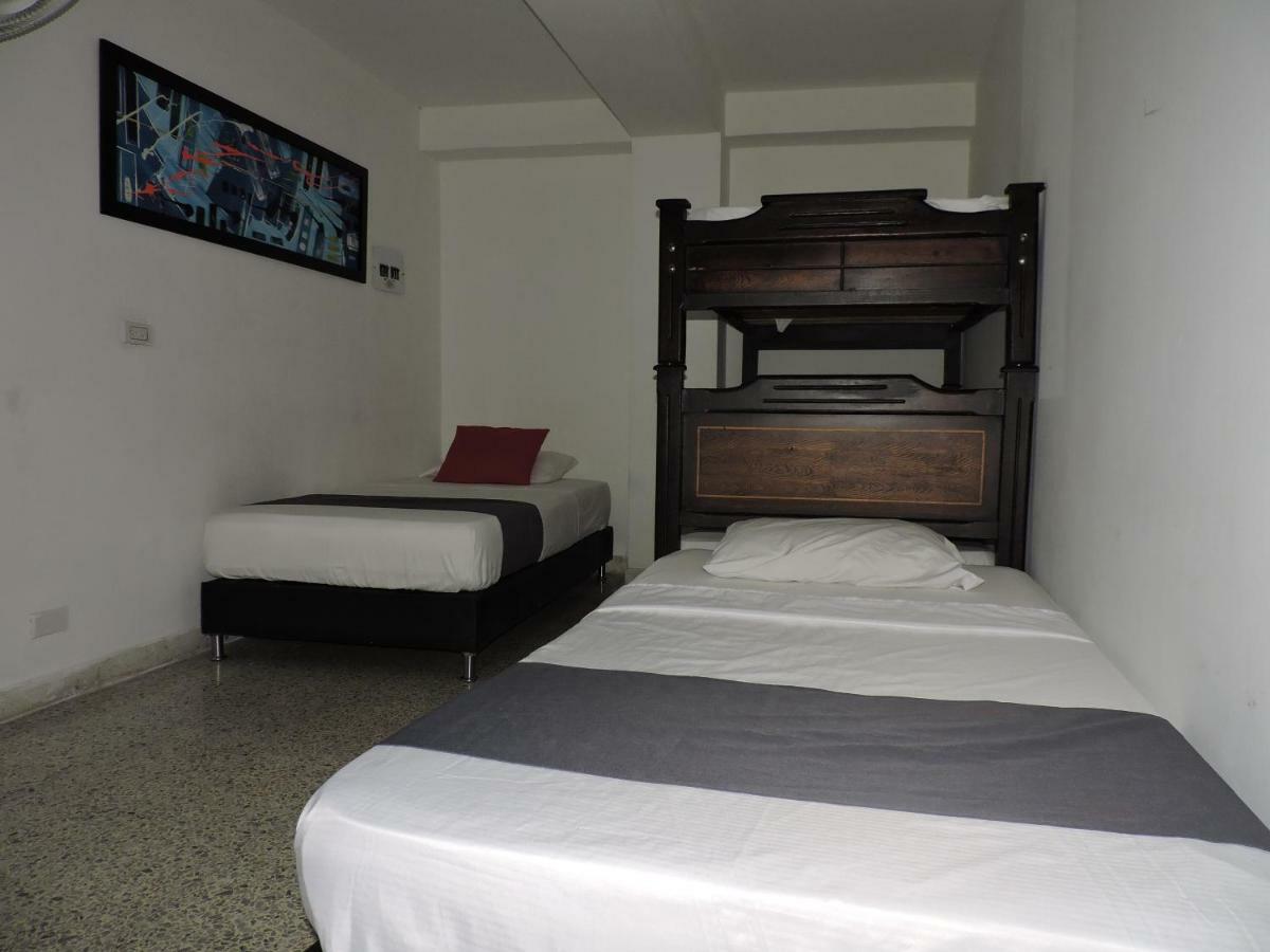 Hotel Jc 43 메딜린 외부 사진