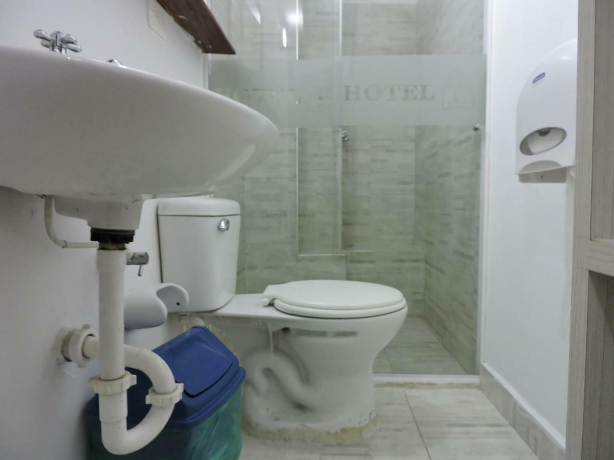 Hotel Jc 43 메딜린 외부 사진